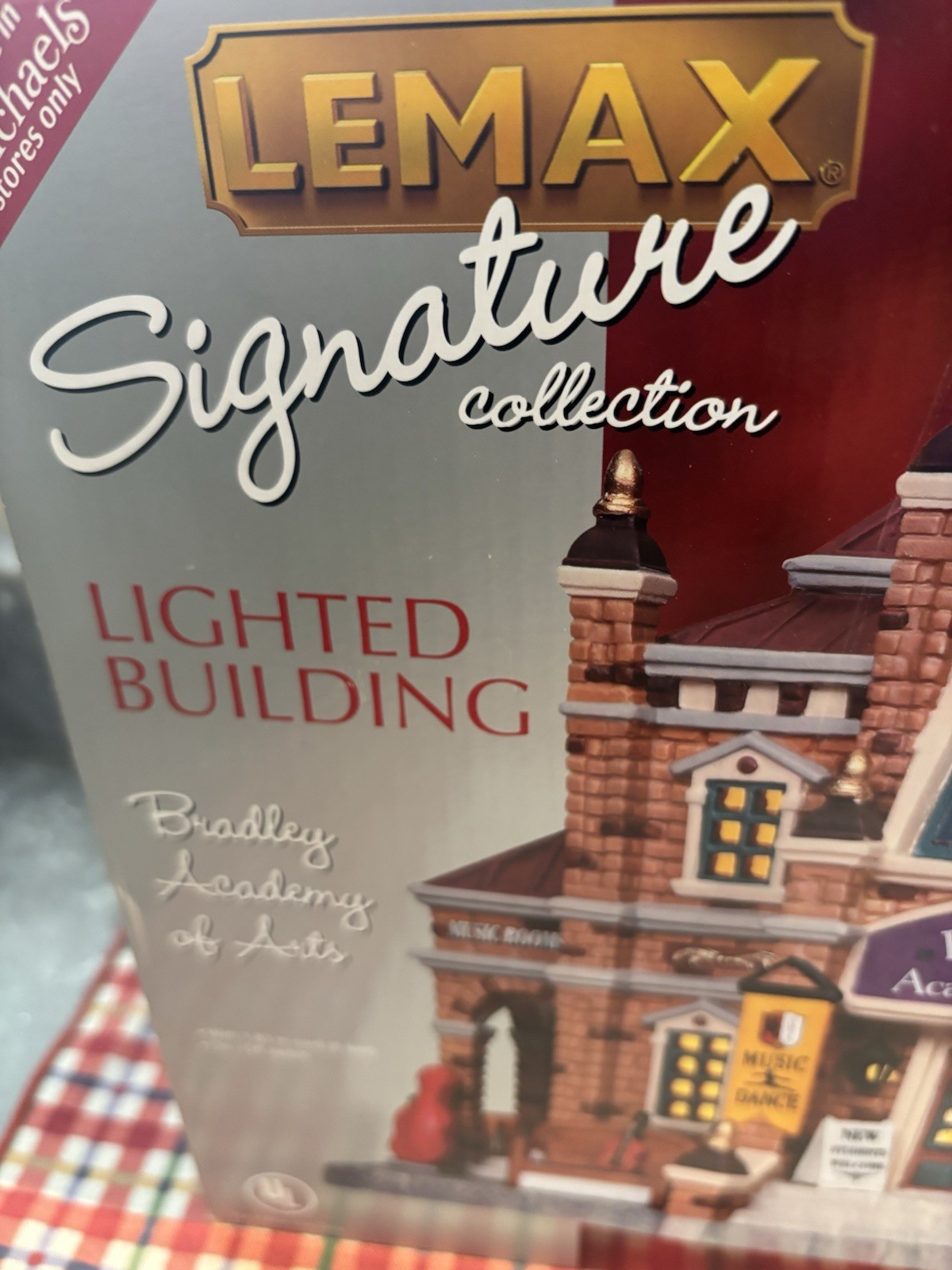 Lemax Signature Collection “Bradley Academy Of Arts” Lighted Building WORKS