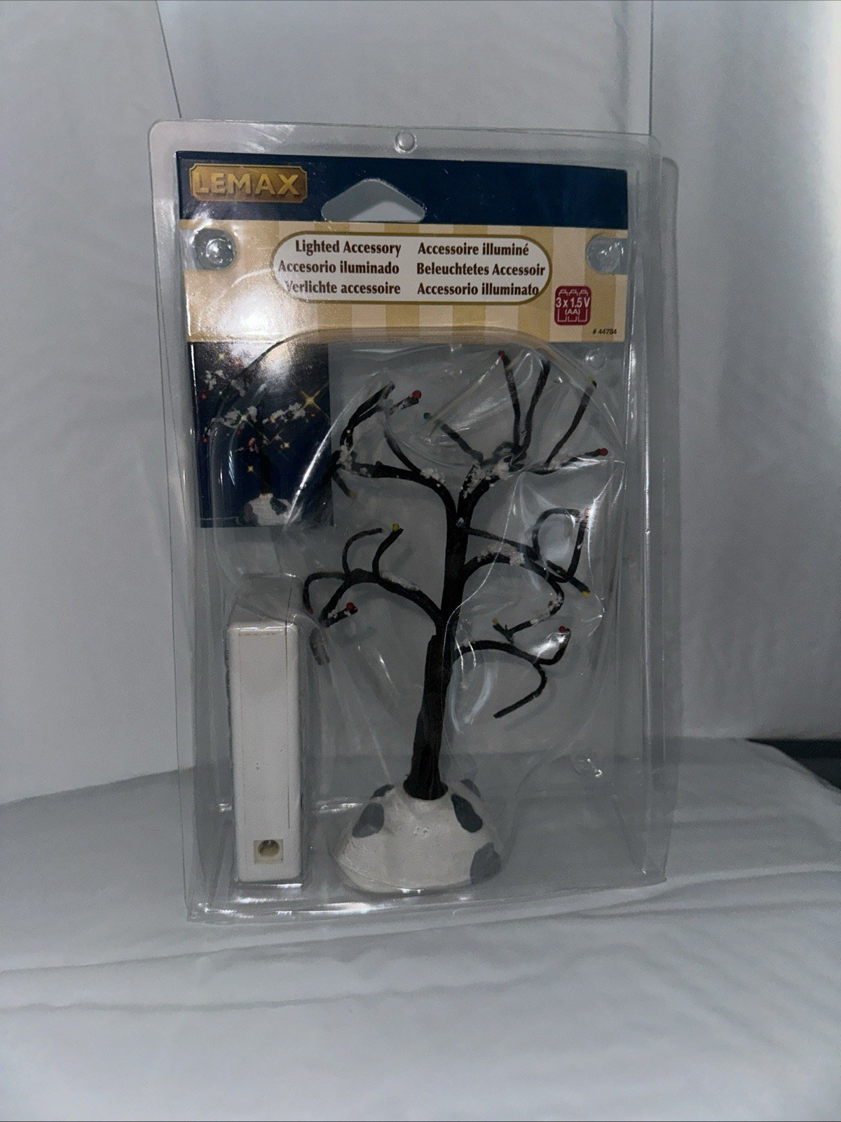 Lemax Village Accessory – 2014 Snowy Dry Tree Medium 6″ – #44784