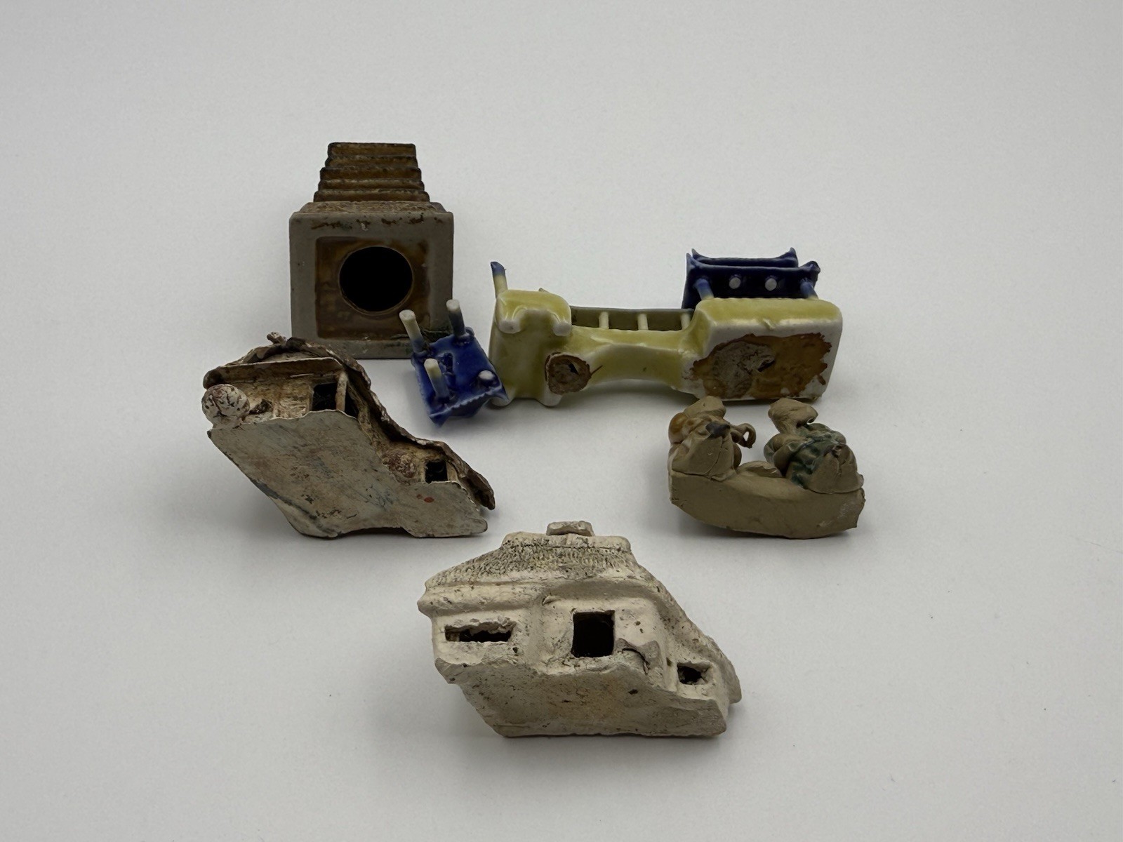 Vintage Chinese miniature ceramic part of a village collectible