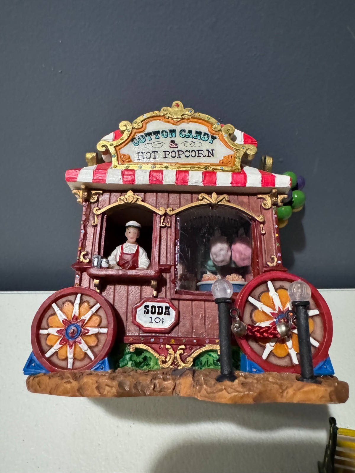Lemax Carnival Food Kiosk COTTON CANDY & HOT POPCORN NEW NIB w/ BENCH + BOYS