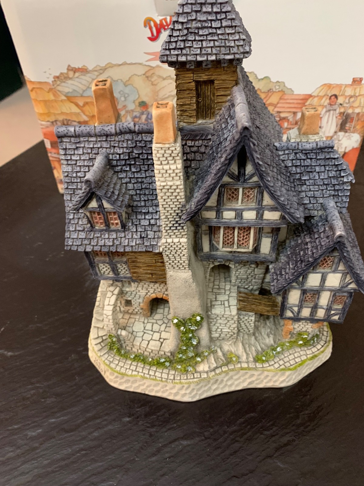 David Winter Aunt Mary’s Haunted House British DWF 4 LIMITED EDITION