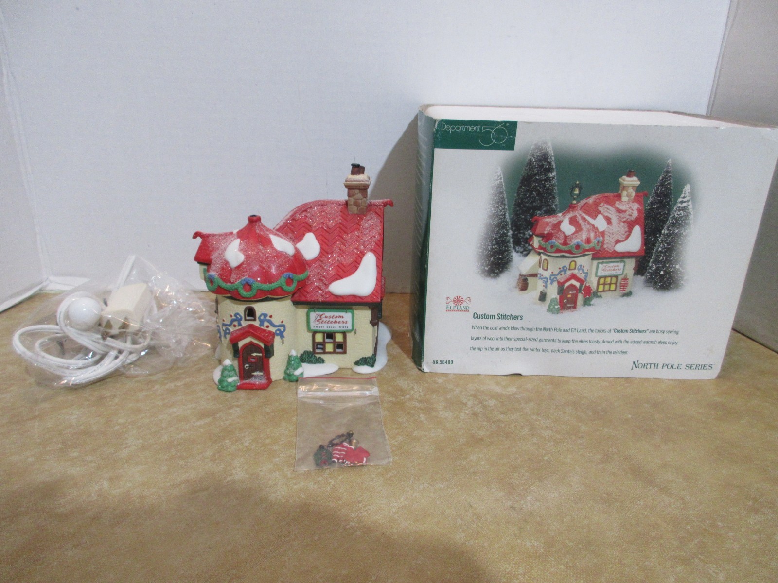 Dept 56 North Pole Elfland 1998 Custom Stitchers #56.56400 Seamstress
