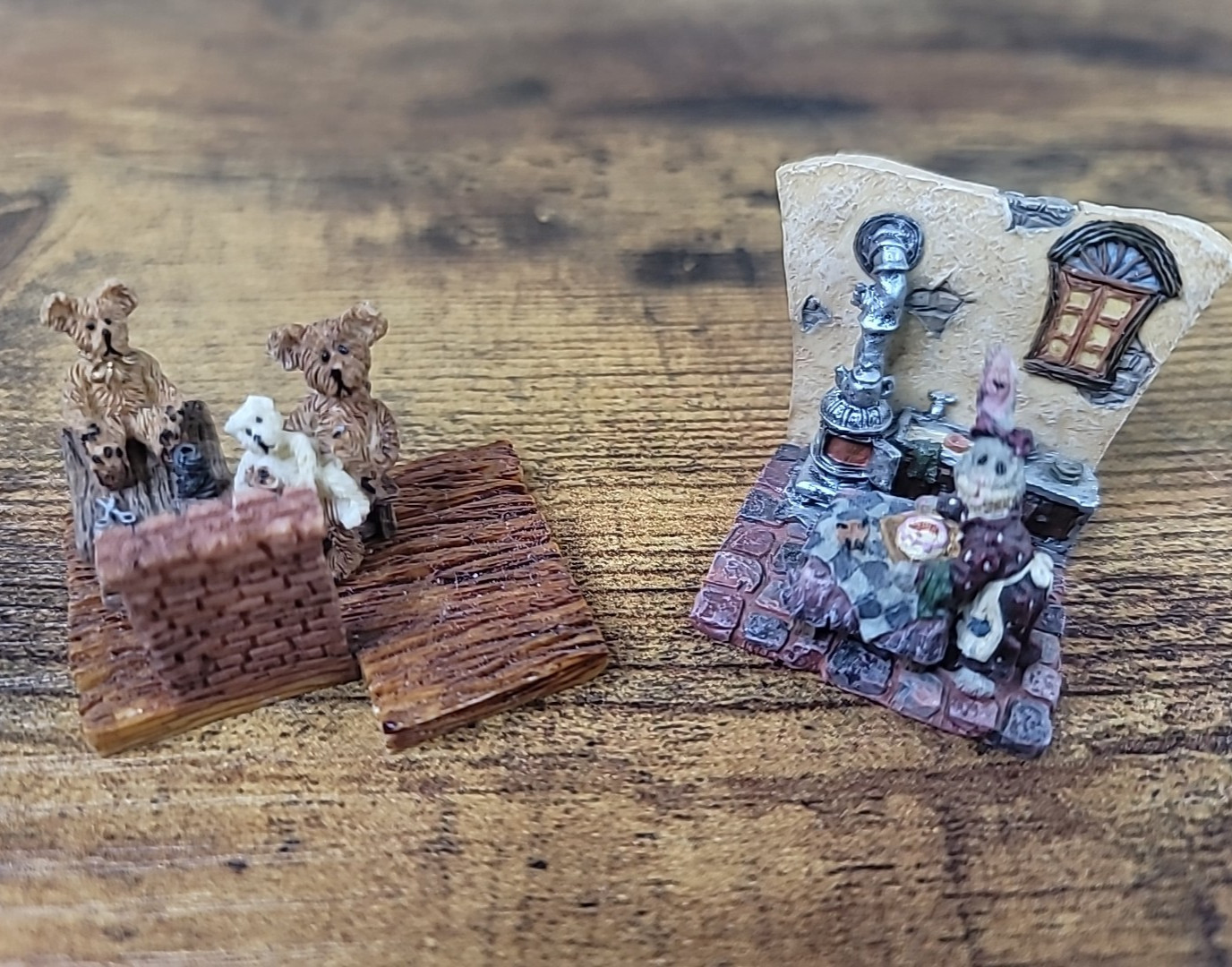 Boyds Bears Bearly-Built Village LOT OF 2 Figures Replacement Carrot Shop 2000