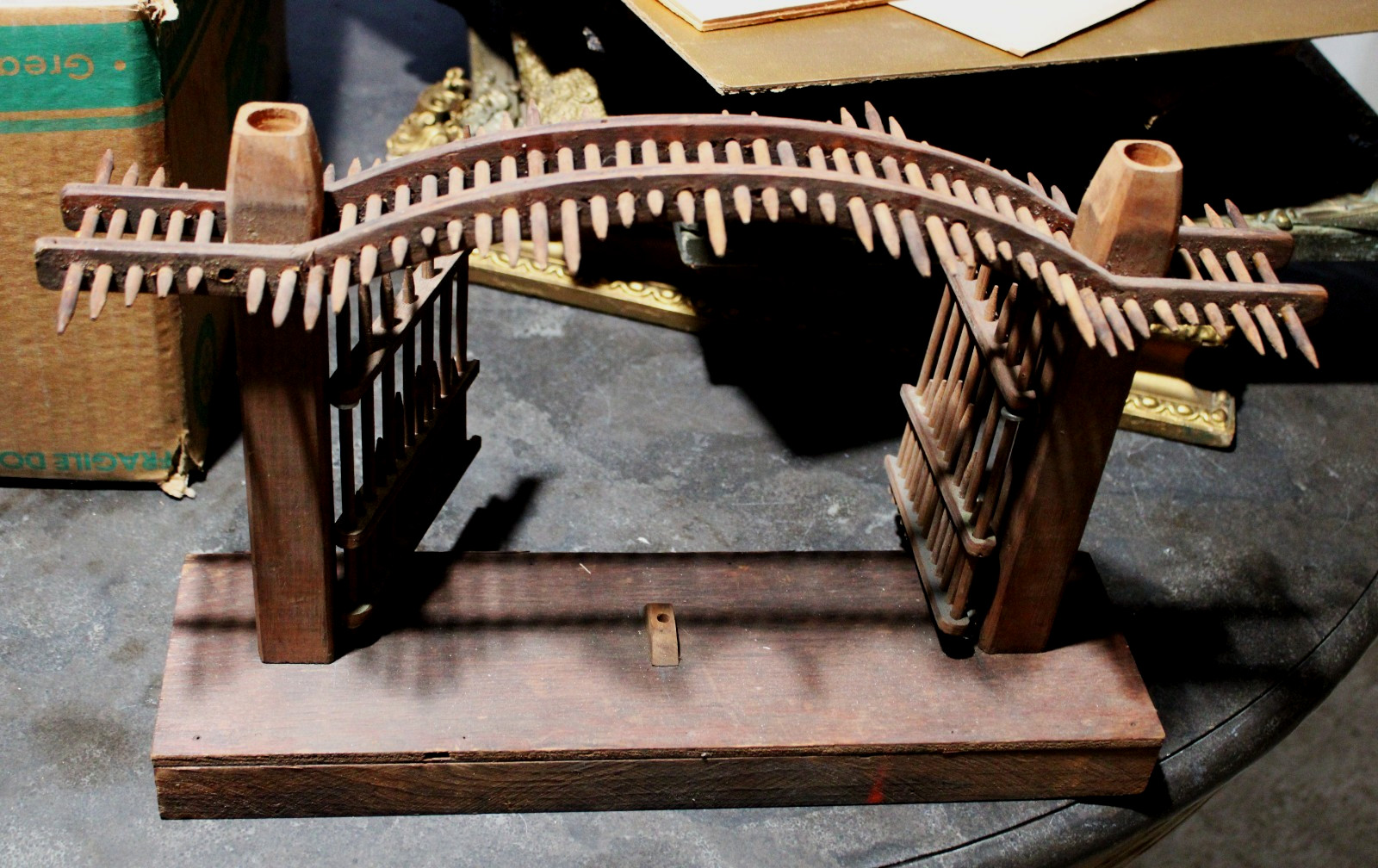 ANTIQUE VICTORIAN ASIAN CHINESE MINIATURE FENCE GATES XMAS VILLAGE RAILROAD WOOD