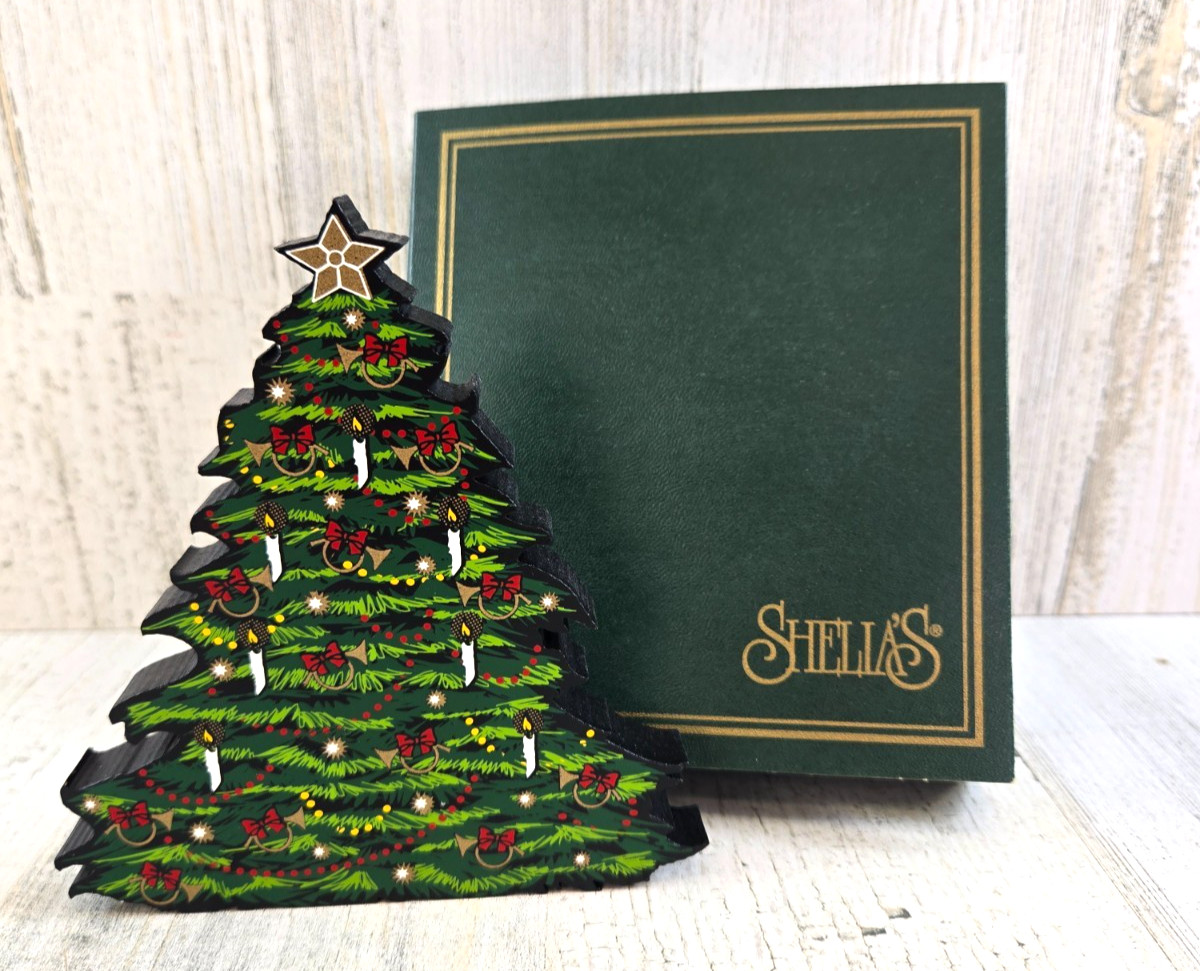 Shelia’s Collectibles Heartsville Christmas Tree 1999 Signed by Shelia
