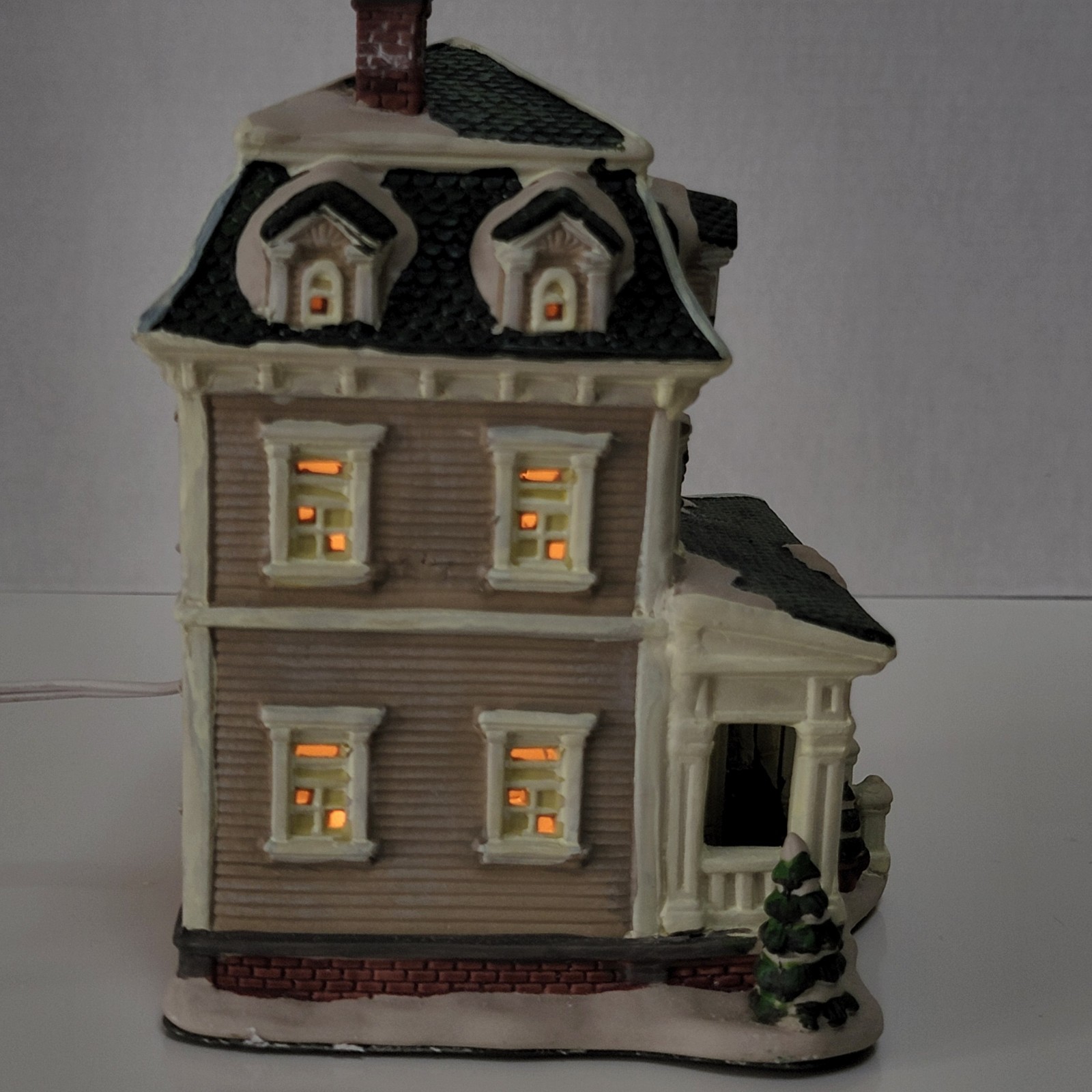 Vintage Victorian~ 2015~ Christmas Village House~ Holiday Decor