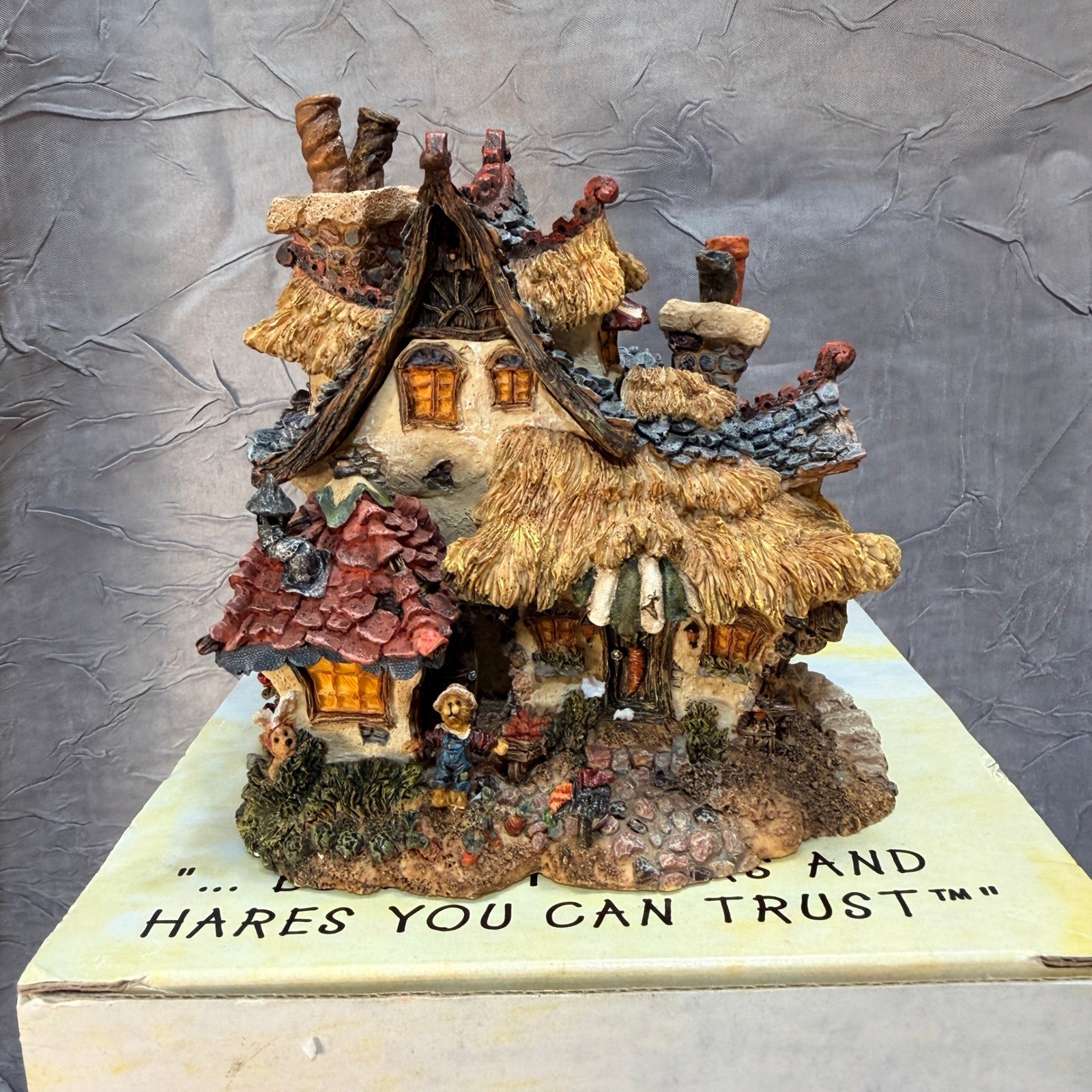 Boyds Bearly-Built Villages Emily’s Carrot Cottage 19014 Resin House Box COA