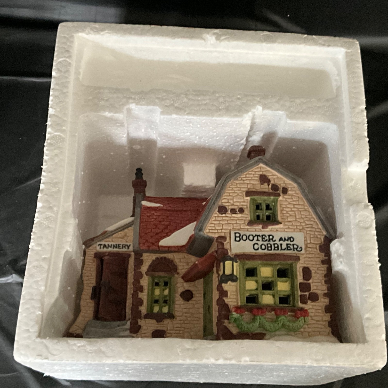 Dept 56 Shops Of Dickens Village 5924-2 “Booter and Cobbler” 1988 Retired