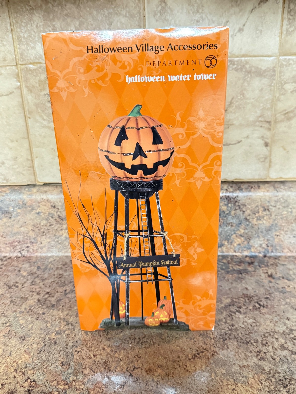 DEPARTMENT 56 HALLOWEEN WATER TOWER 56.53223 JDL