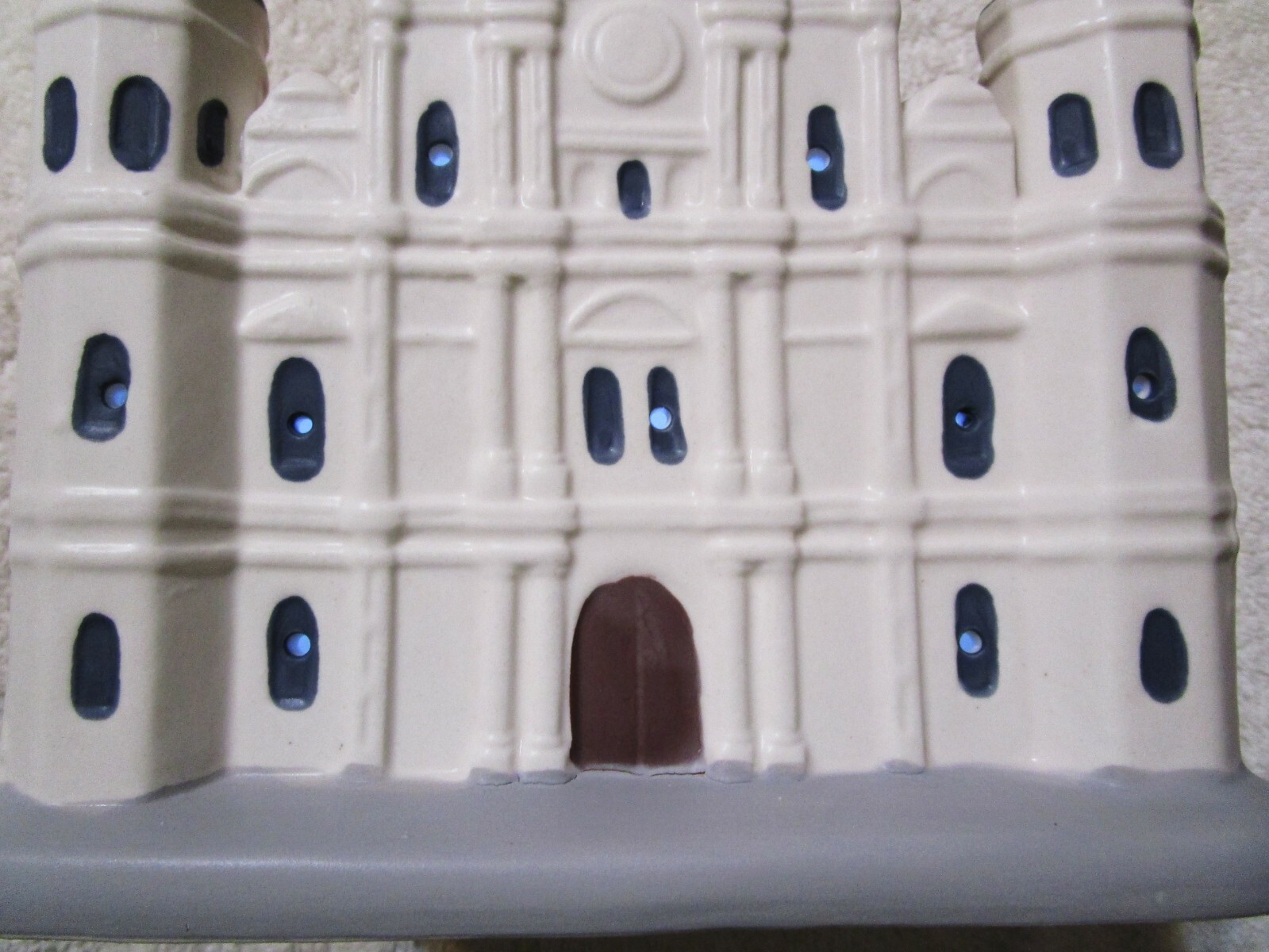N. O. CRESCENT CITY CHRISTMAS VILLAGE “ST. LOUIS CATHEDRAL” REPLICA COLLECTIBLE