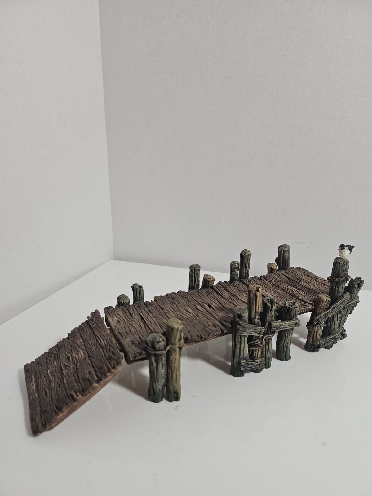 Department 56 1998 Vintage Village Accessories Wooden Pier Set 52766