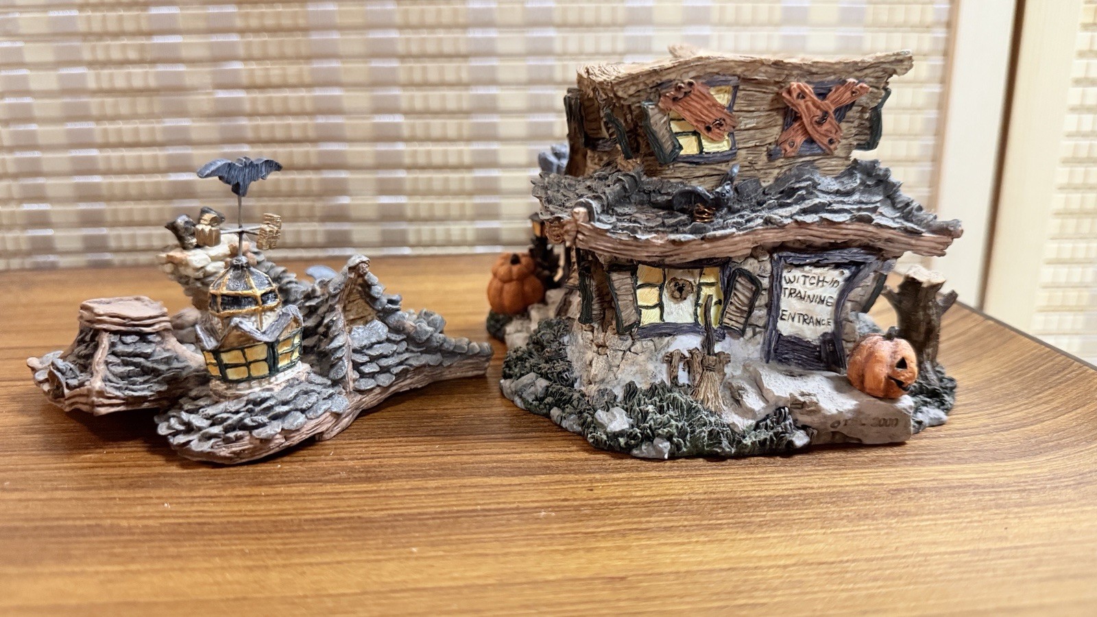 Boyds Bearly Built Villages “Punky Boobear’s Haunted Halloween House” 19012