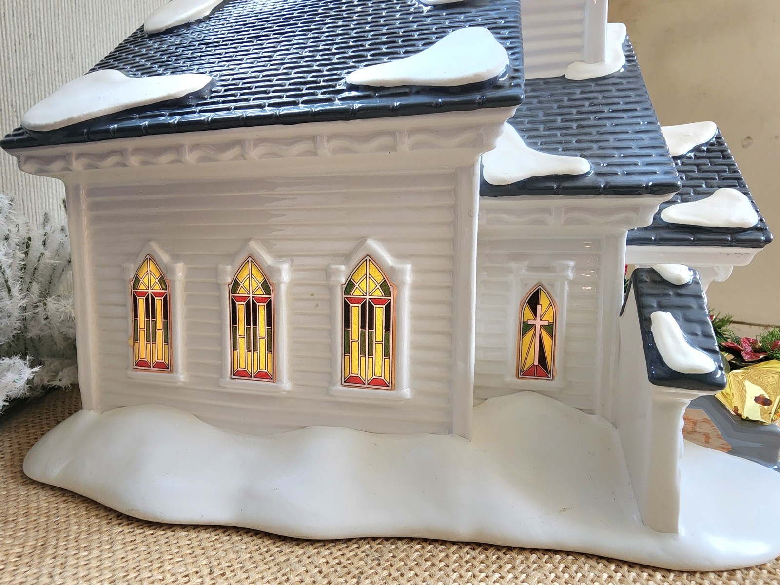 🎄Dept 56 Snow Village “Silent Night Church” Lighted &Musical – Retired 2005