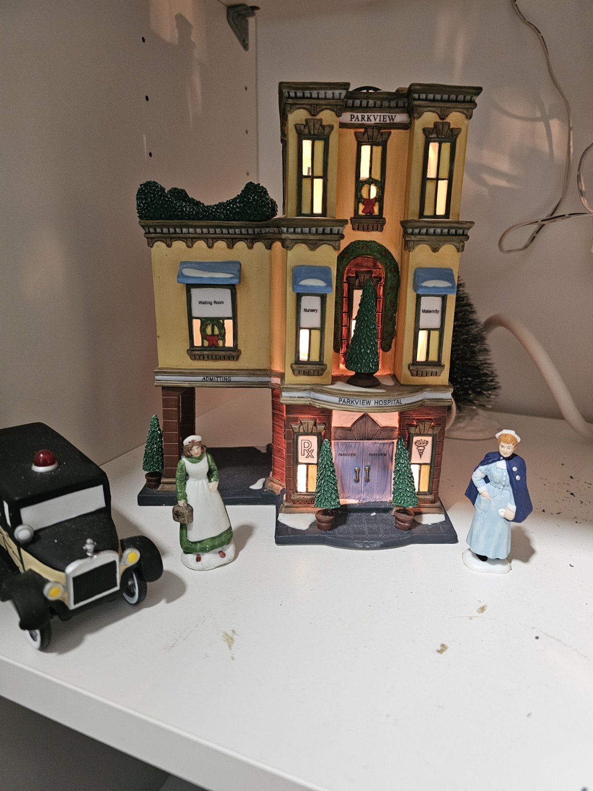 Department 56 Christmas In The City Parkview Hospital Excellent Condition