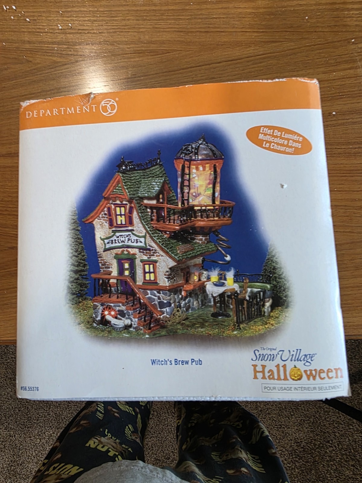 Dept 56 Halloween Snow Village Witch’s Brew Pub Multicolor Lights Box 55376