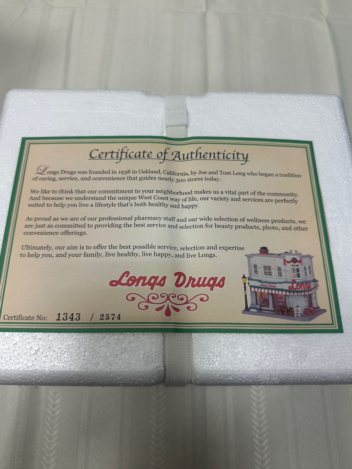 Lemax Longs Corner Store Lighted Building, 2006 Retired Village Collection 65453