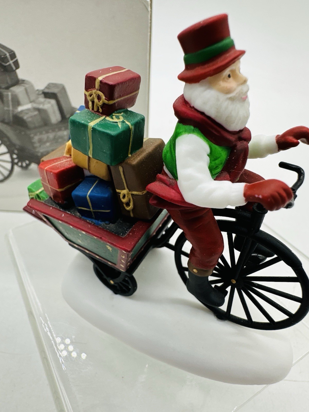 Dept 56 Heritage Collection #56371 “Holiday Deliveries Snow Village Accessory