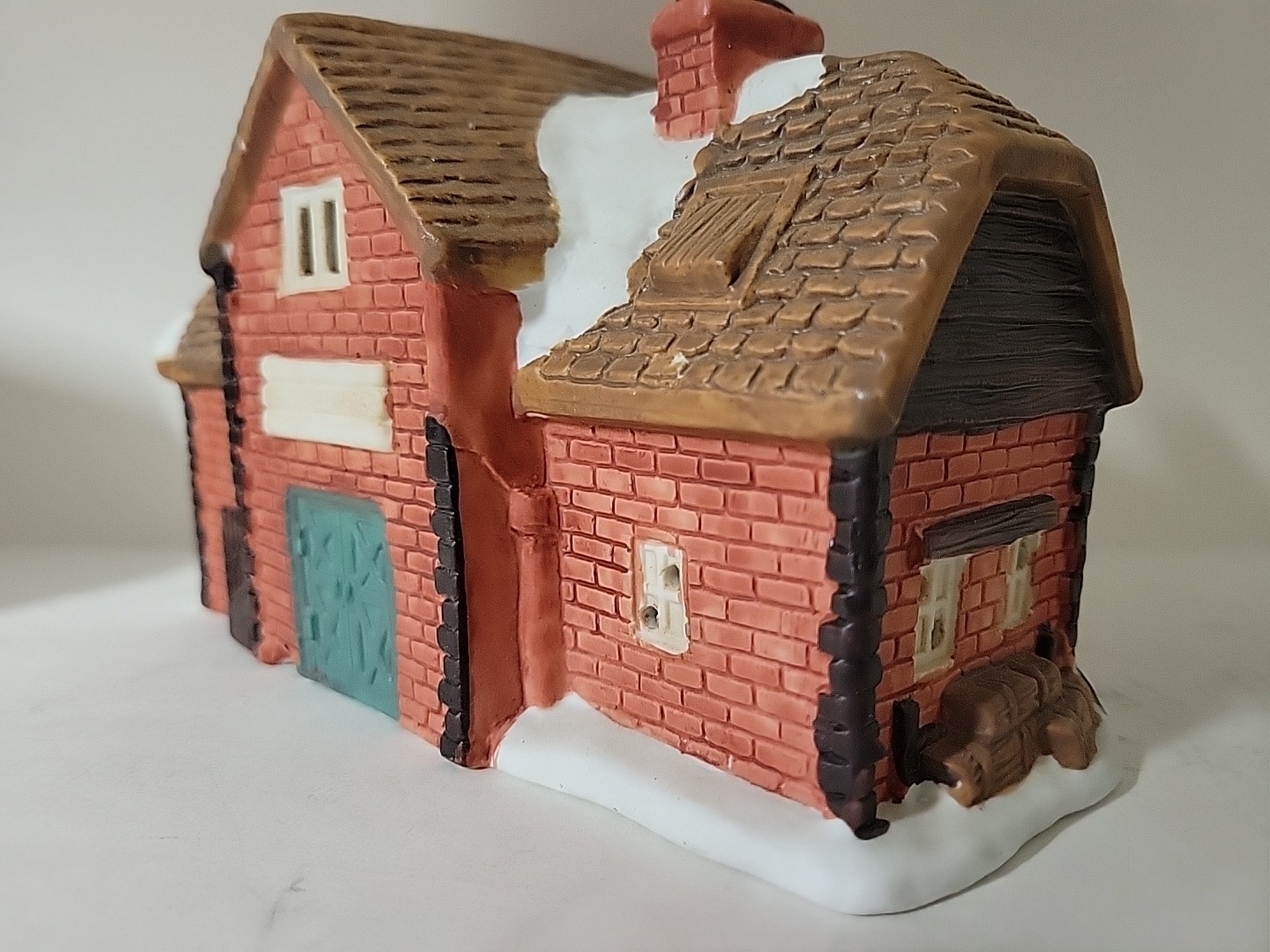 NOMA “Horse Livery” Hearthside Village Porcelain Lighted House 1992 w/Box