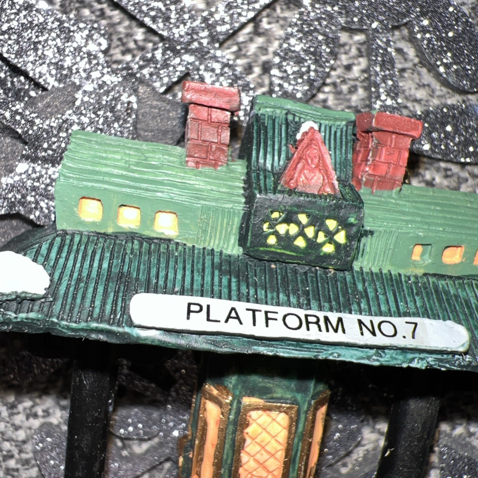 VTG The Christmas House Collection Platform No. 7 Miniature Part Of Village