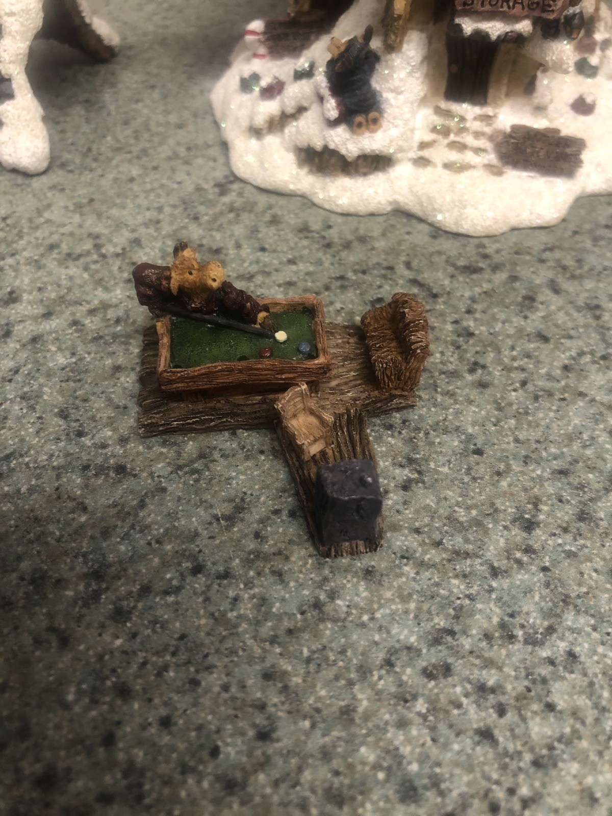 Boyds Bearly Built Villages HOOFER HALL REINDEER DORMITORY