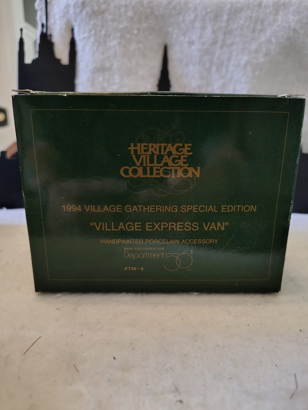 Dept 56 – Village Express van – Black – North Pole City Collectibles – 1994