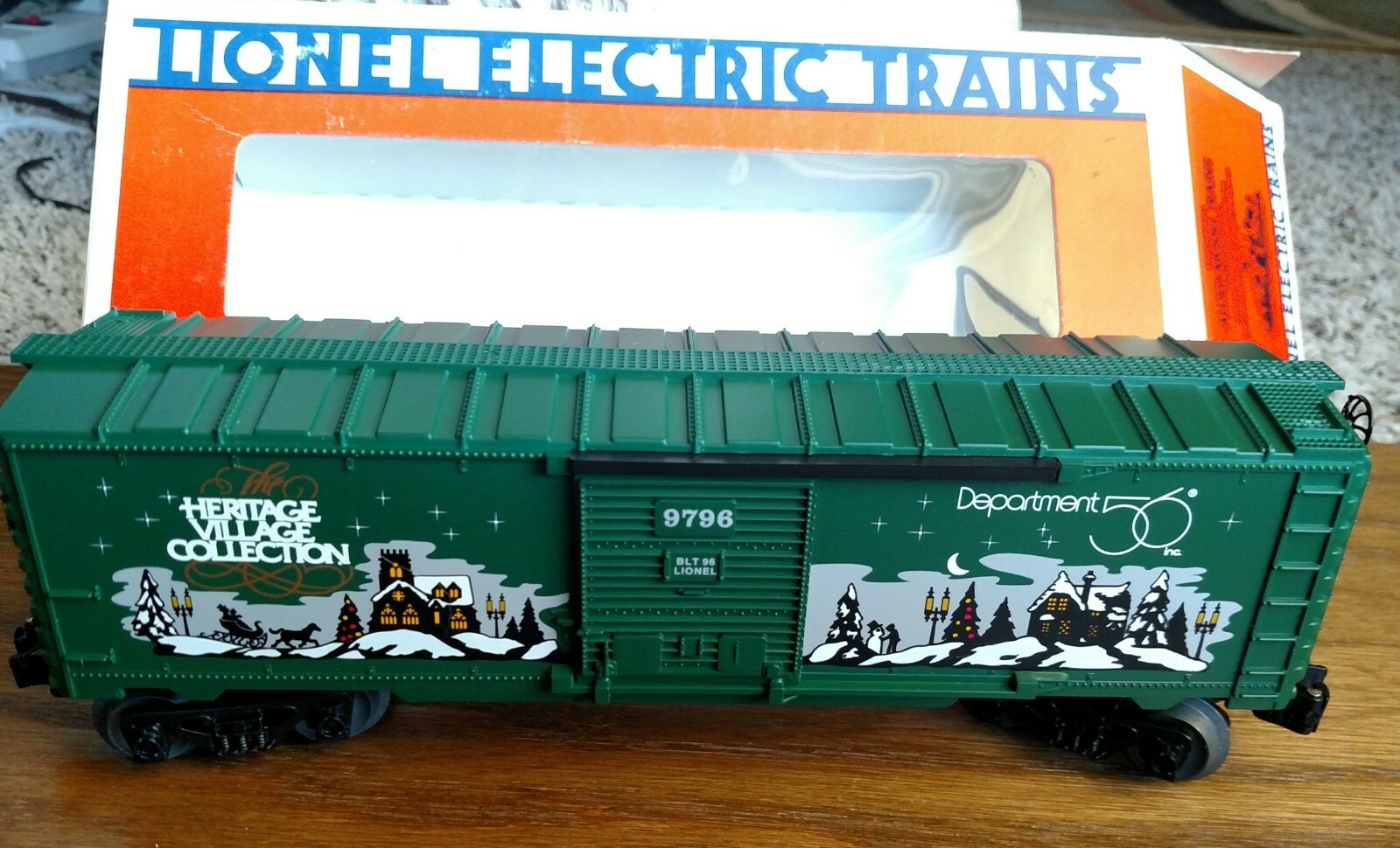 Lionel Train Box Car #616270 Department 56 -BUYER GUARANTEE