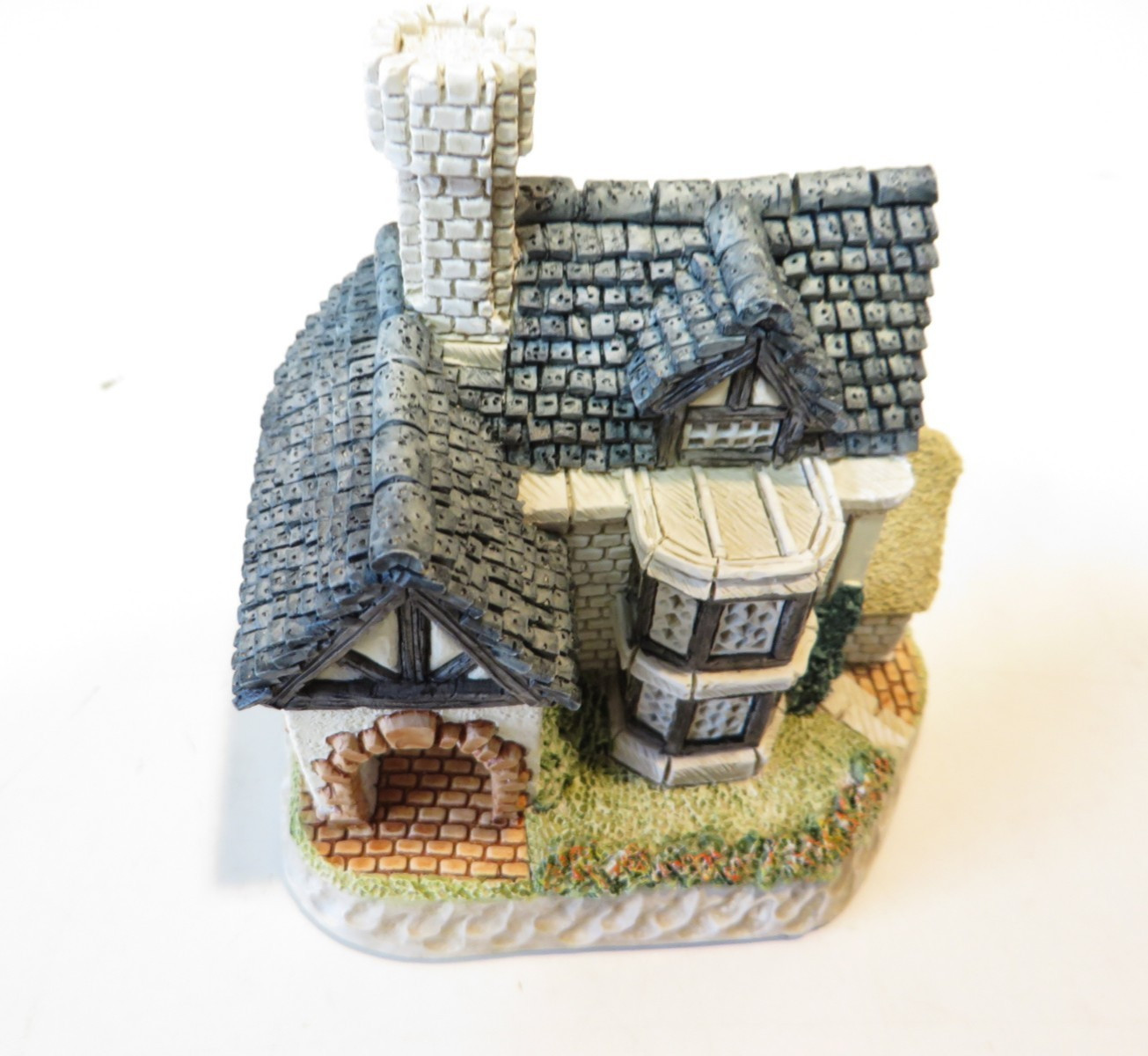SIGNED David Winter The Alchemist’s Cottage Hand Painted COA Complete Paperwork