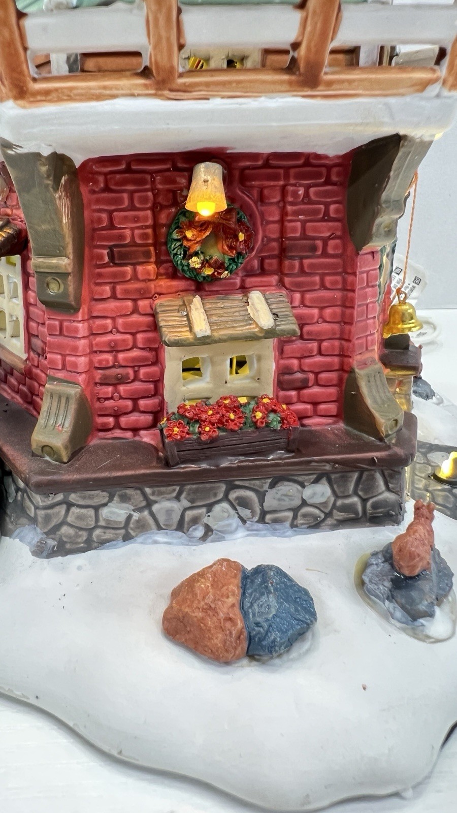 Lemax Vail Village “Stony Brook Windmill” 25384 Retired 2012 LED Brand NEW !