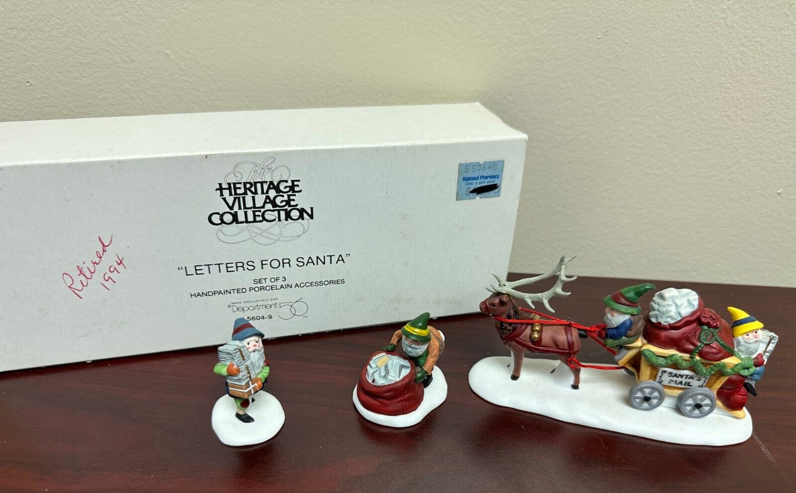 Department 56 Heritage Village “Letters For Santa” with box #5604-9