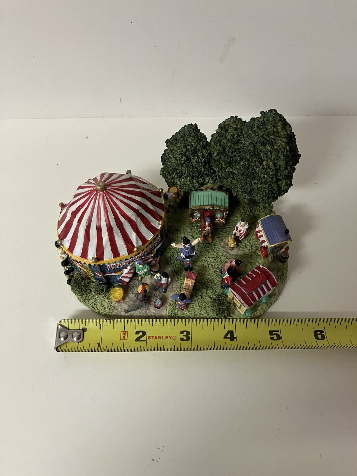 Liberty Falls Collection The Side Show Tent AG176 w/ Original Box & Flag