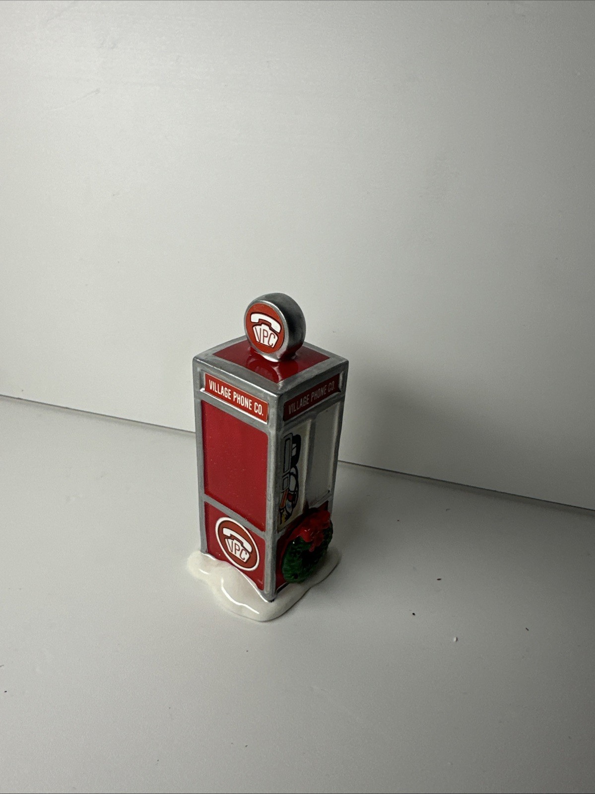 Vintage Village Phone Co. Holiday Phone Booth Miniature