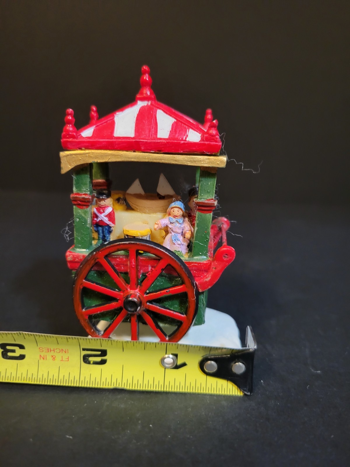 Lemax Christmas Village Town Toy Peddler 62316 Vendor Cart Seller Kiosk Teddy