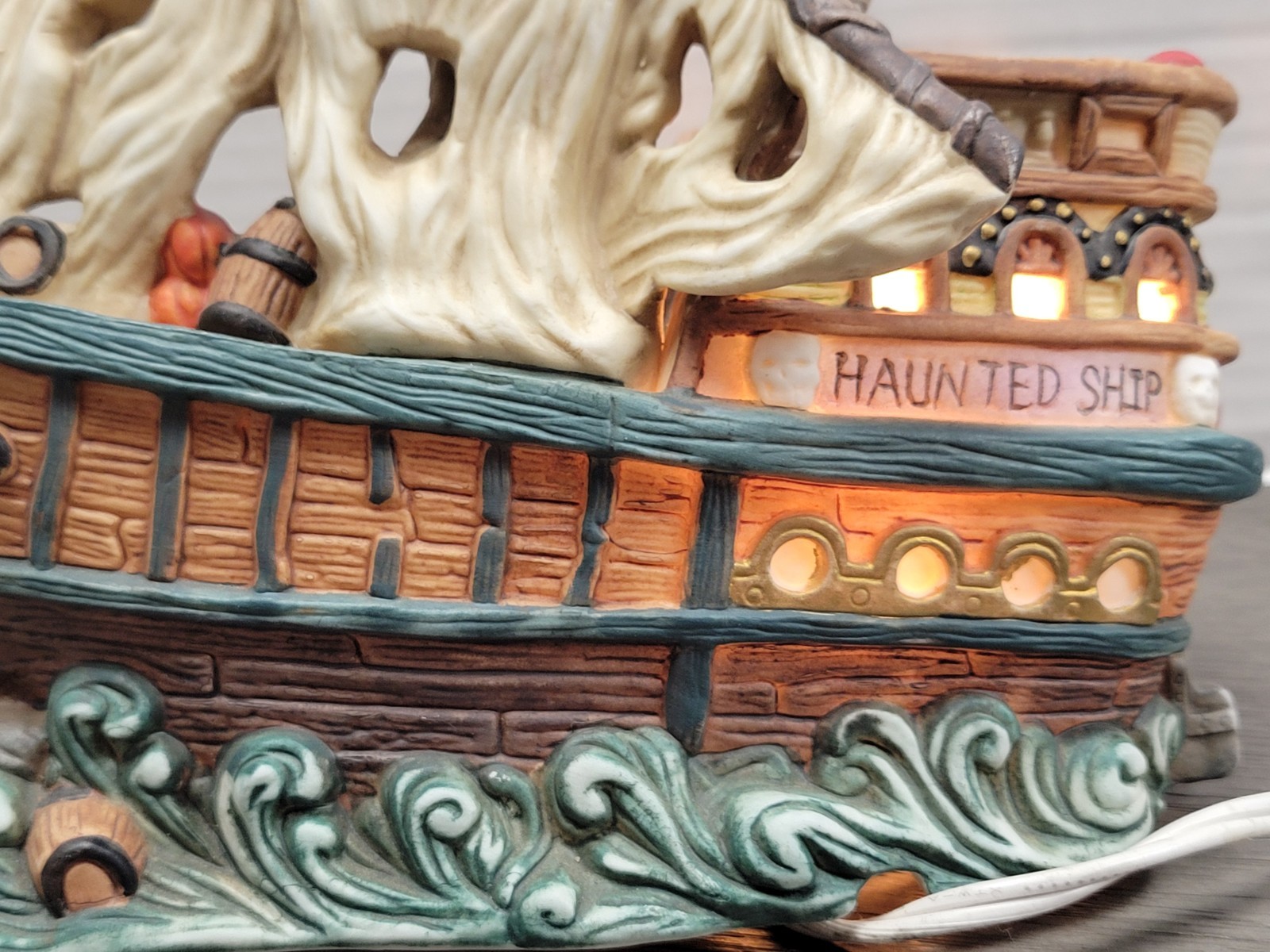 Halloween Haunted Pirate Ship – Unknown Manufacturer – Halloween Building