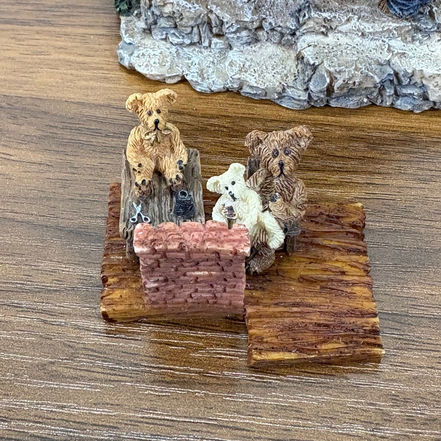 Boyds Bears Bearly Built Village #1 2000 and Steven 1992