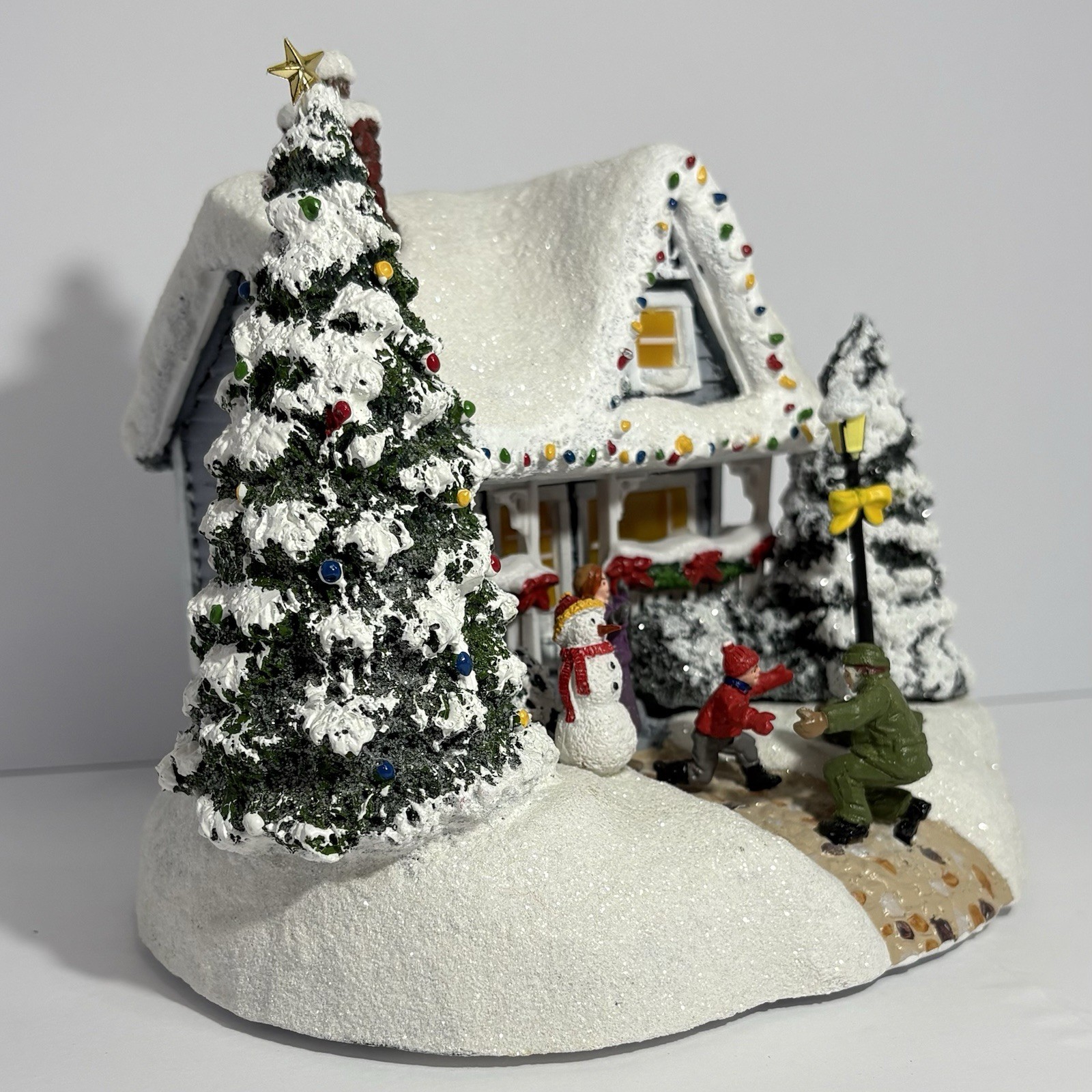 Thomas Kinkade Studios Teleflora “Hero’s Welcome” Lighted 2020