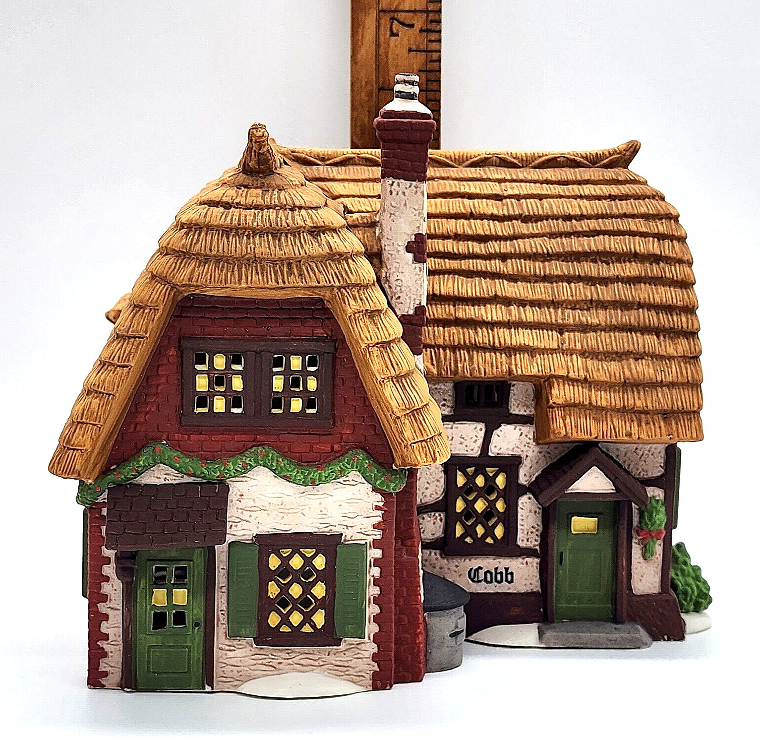 Dept 56 Dickens Village Cobb Cottage 5824-6 retired lighted handpainted boxed