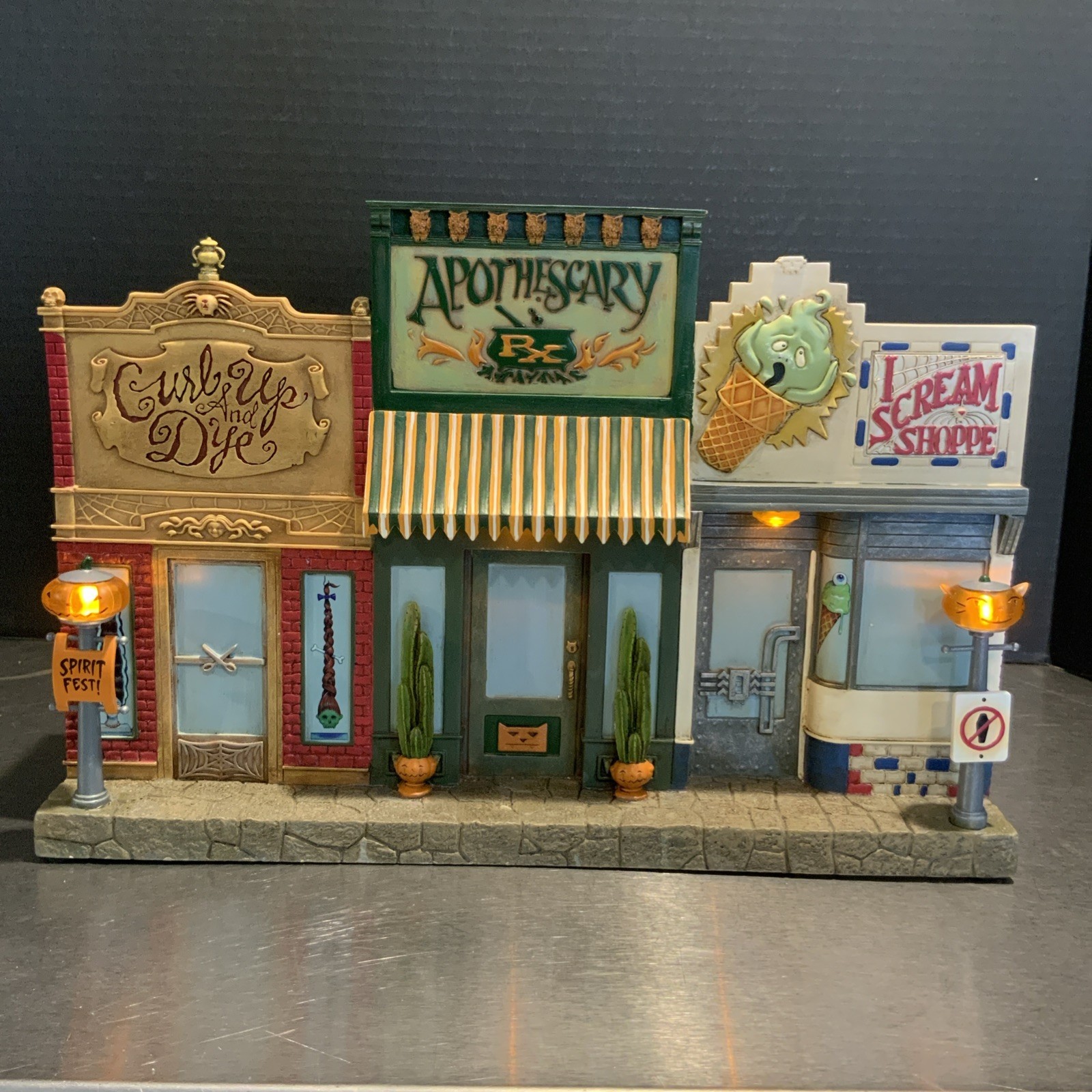 Hallmark Halloween Hauntington Collection Deadwood Street Shops Lights & Sounds