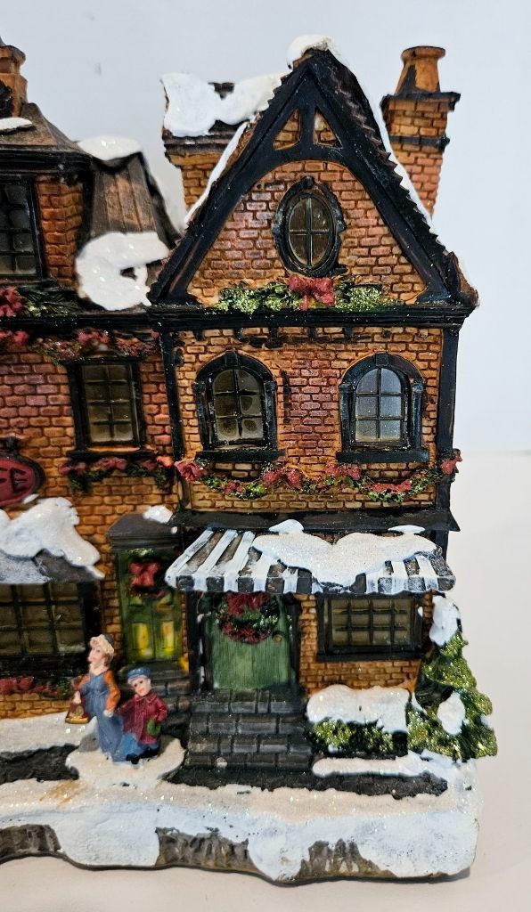 Target Brands C7 Lighted Christmas House Indoor Use Only Product No. 8 ~New