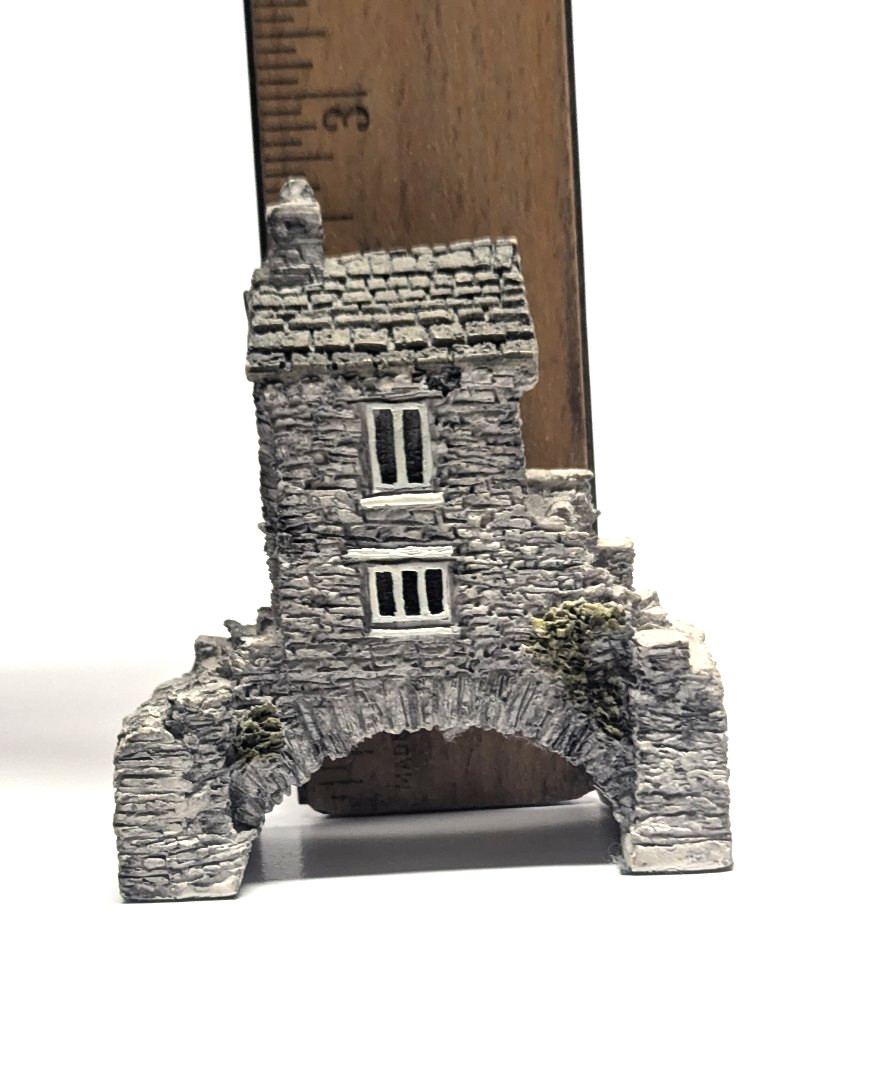 Handpainted Lilliput Lane Bridge House Miniature with Box