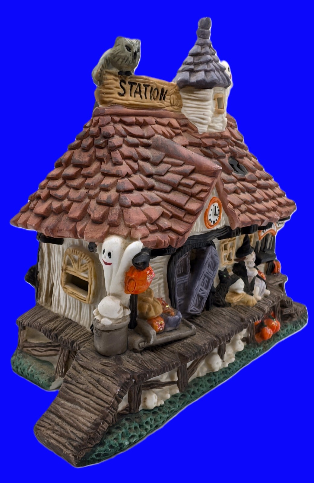 Spooky Hollow Lighted Halloween Train Station ~ Ghosts Black Cat Clock Pumpkins