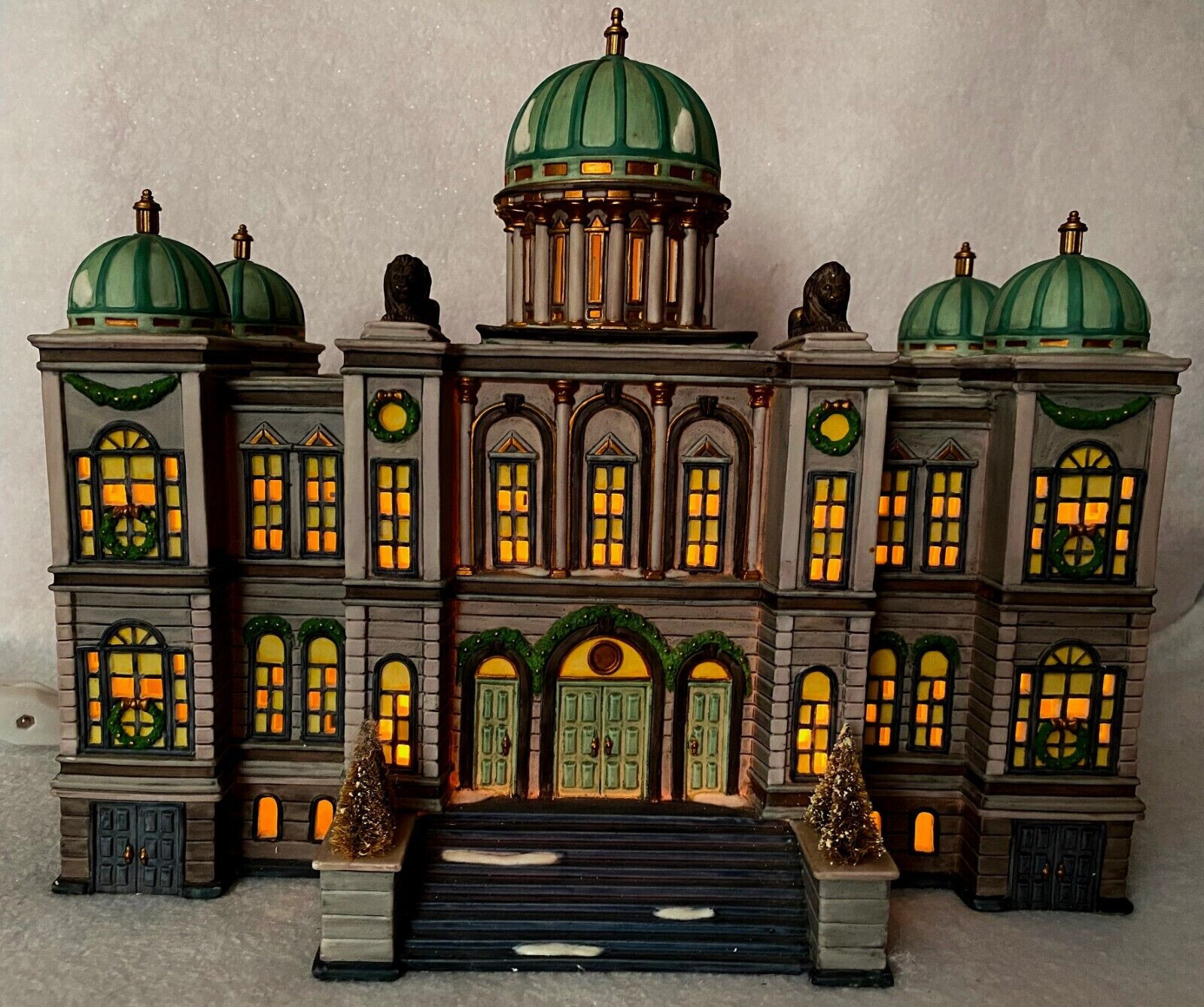 Dept 56 Heritage Village Christmas In The City Series “THE CAPITOL” #58887