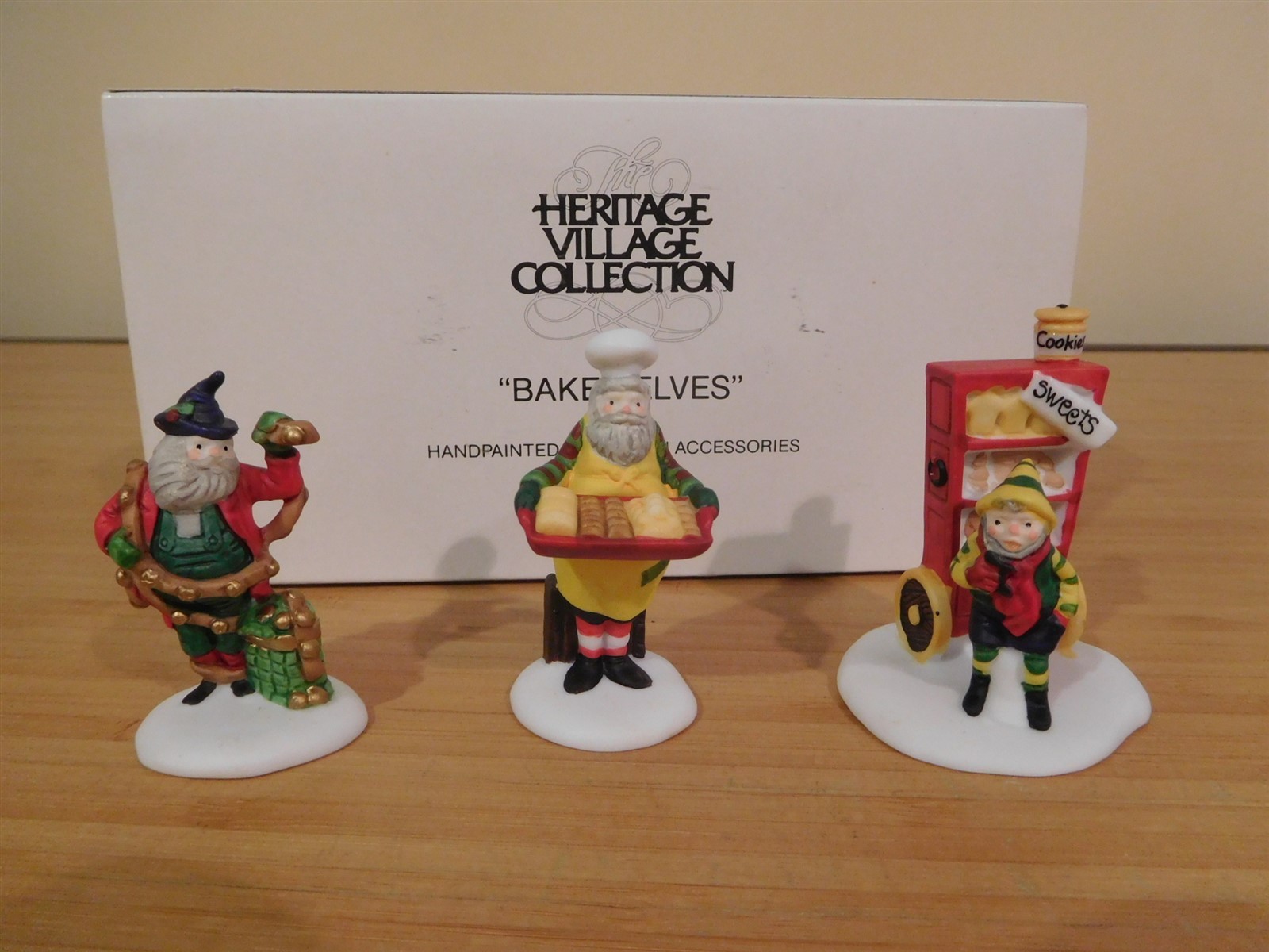 Dept 56 North Pole Accessory – Baker Elves – Set of 3 – #56.56030 – Free Ship