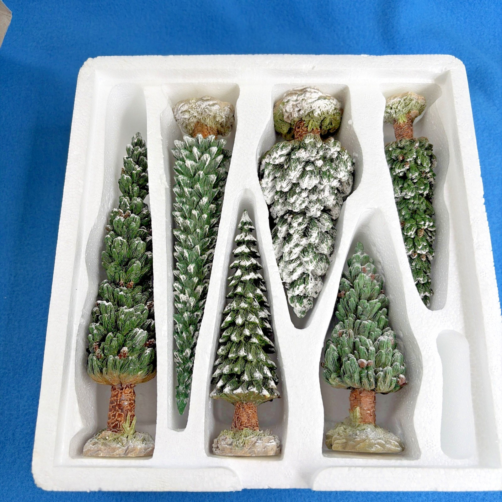 NIB Dept 56 – Snowy Evergreens Medium – Village Accessories – #52613 – Set of 6