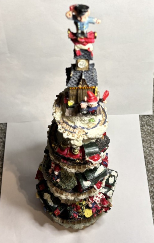 Vtg Christmas Train Totem Pole Lighted Musical Xmas Decor Elf Santa