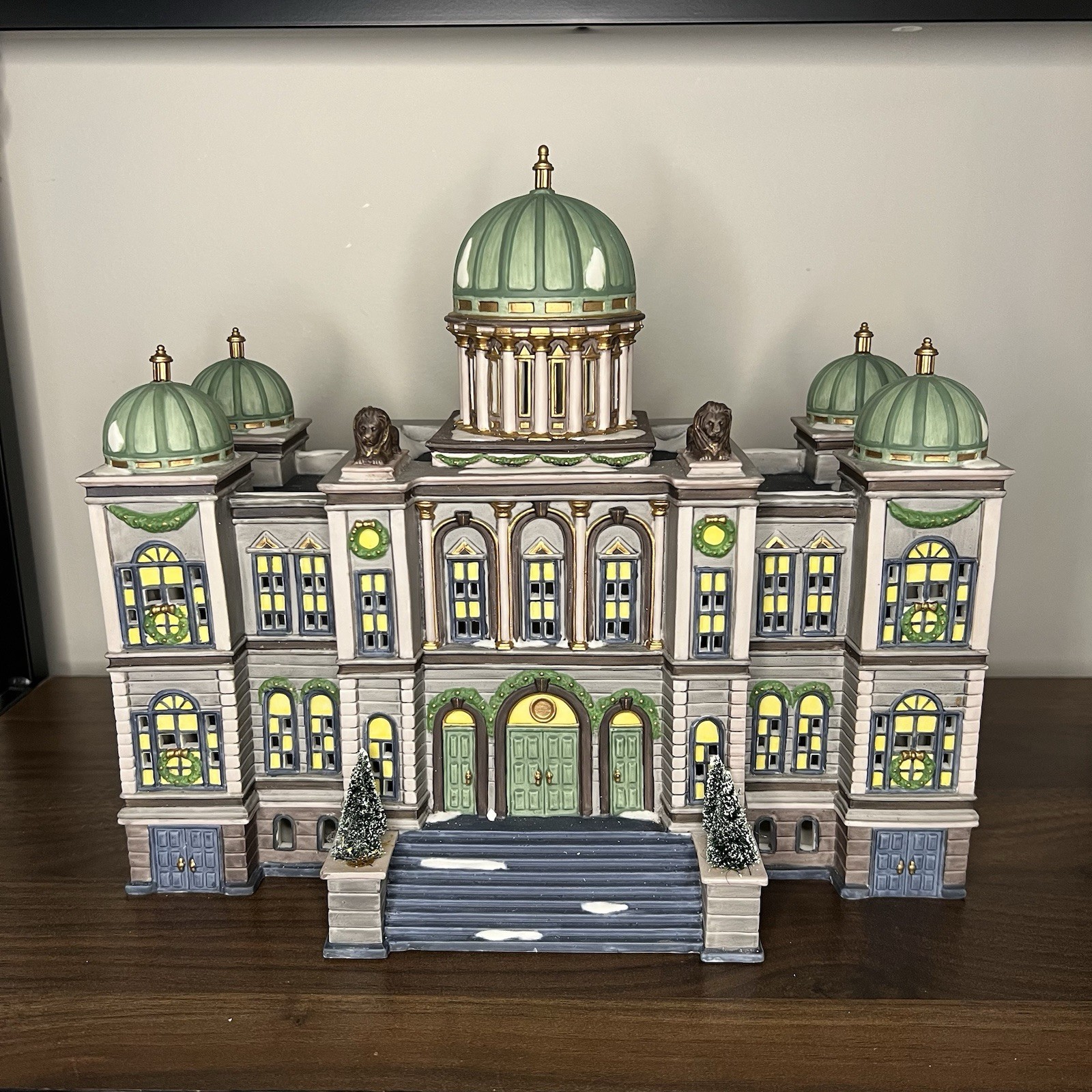 Dept 56 The Capitol Christmas In The City Heritage Village Collection