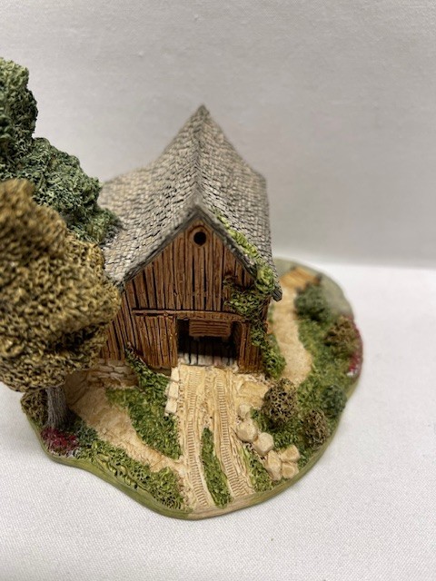 Lilliput Lane “Countryside Barn” The American Landmarks Collection 1989