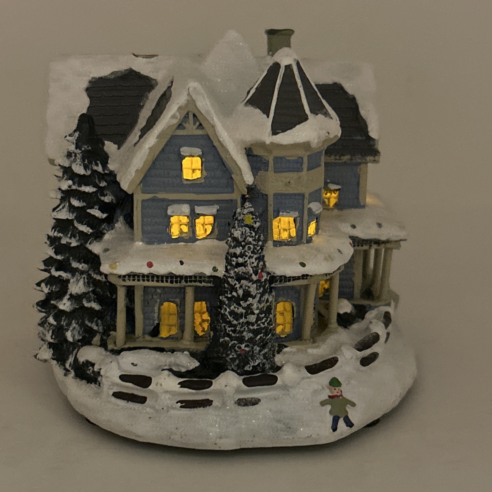 Hawthorne Village Thomas Kinkade Christmas Collection Bed and Breakfast W/Light