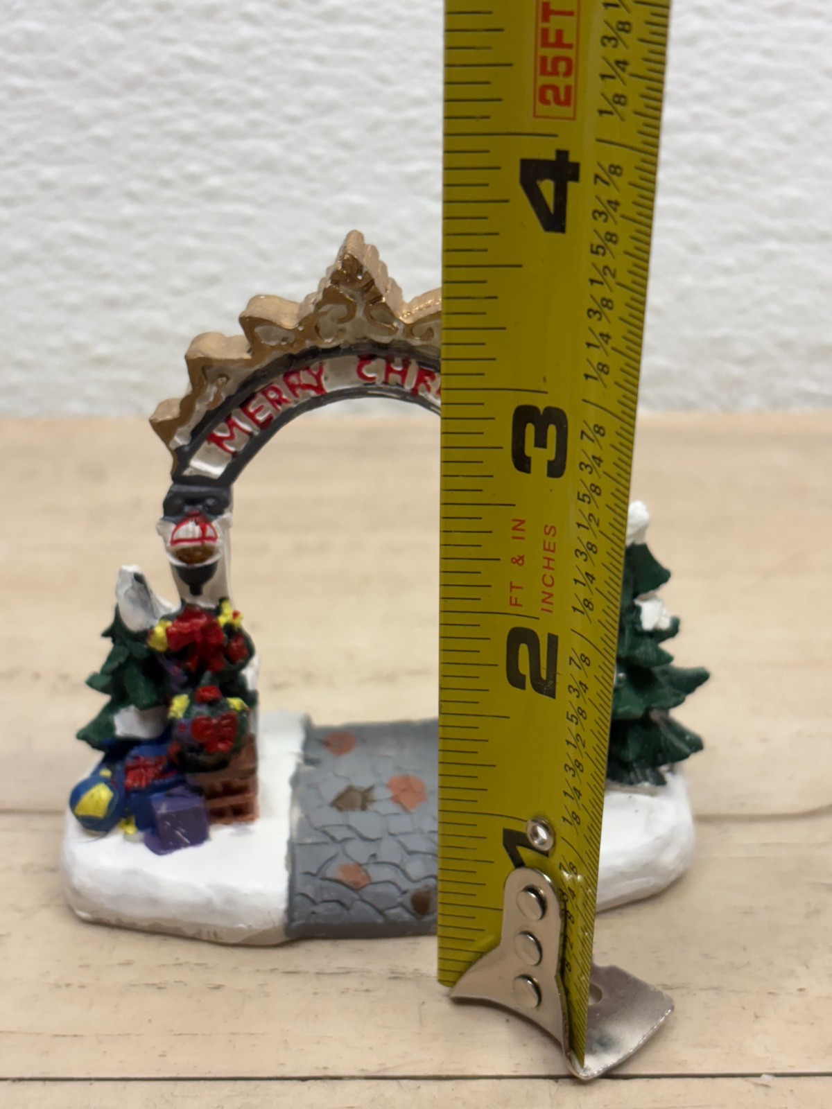 Set Of 3 Christmas Village Ceramic Figurines People And Arch