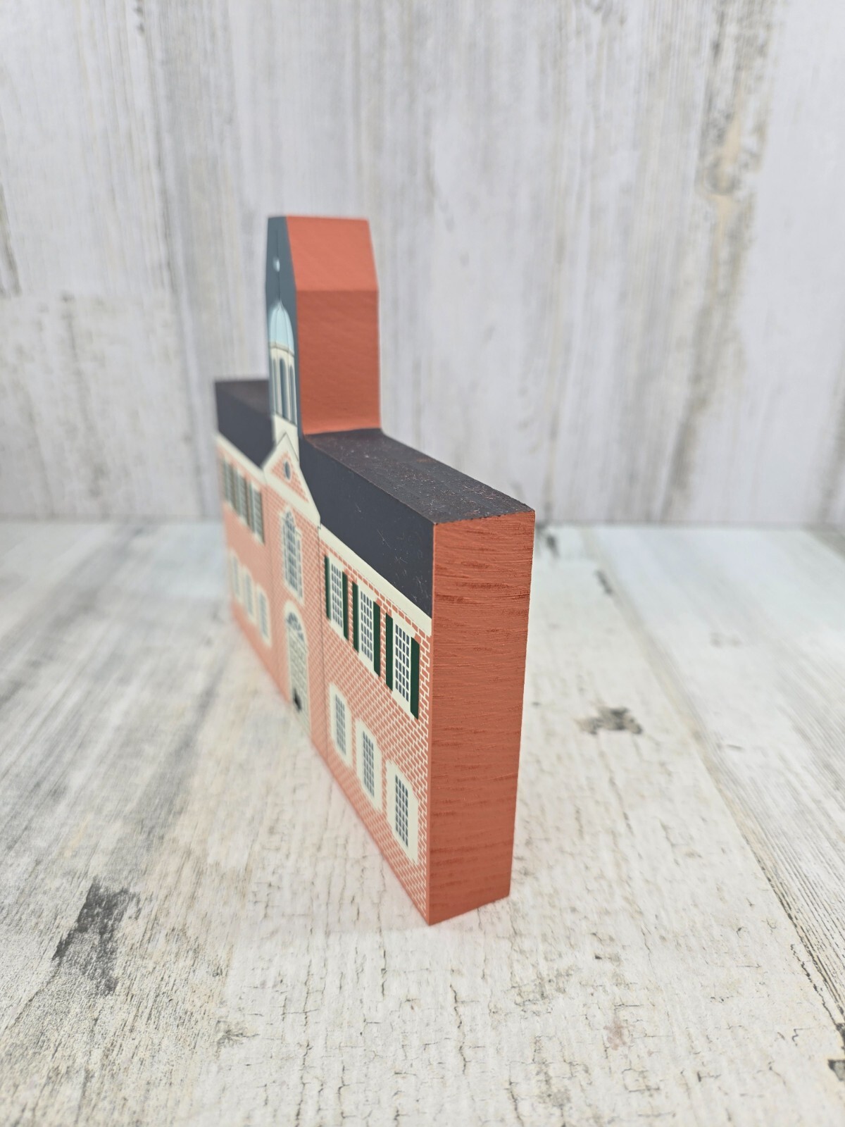Cat’s Meow Village The Academy Building New Castle Delaware Shelf Sitter