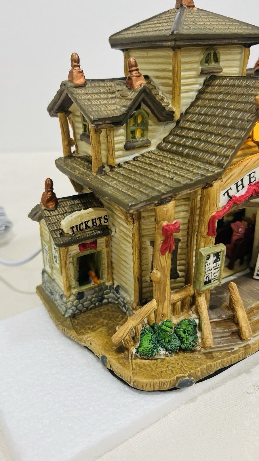 LEMAX Vail Village “THE WILDWOOD THEATER” 2006 Retired 65389 Excellent !